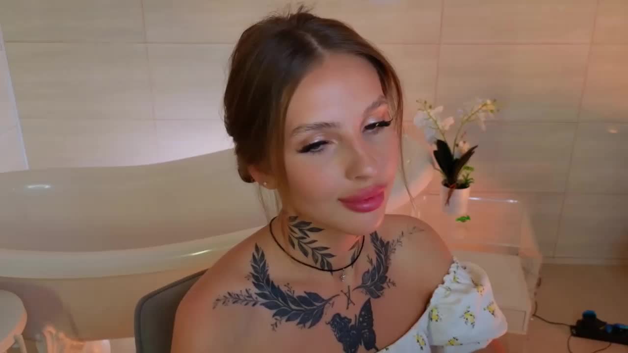 miachill Live Sex August 14, 2025