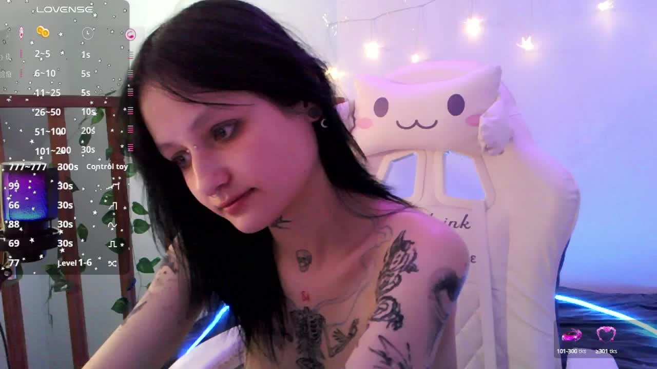 EsterErdmond Live Sex August 17, 2025