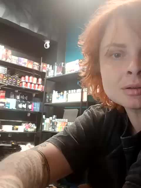 Redfoxlikefiree Live Sex August 19, 2025