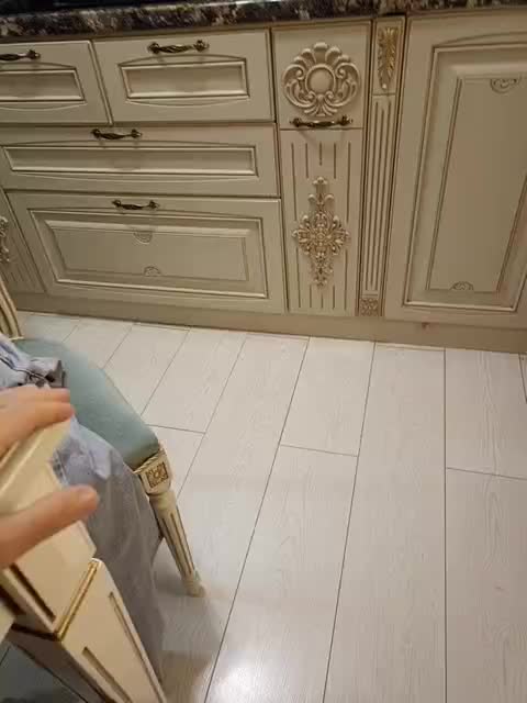 Bez-suety Live Sex August 19, 2025