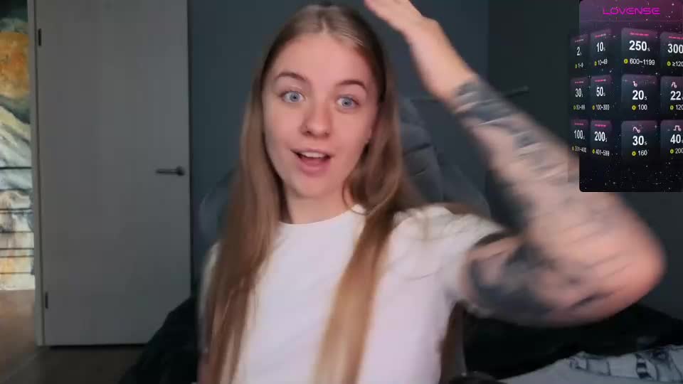 candy_meggie Live Sex August 20, 2025