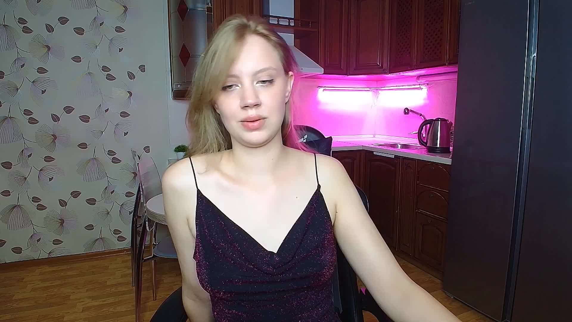 Nadins Live Sex August 21, 2025