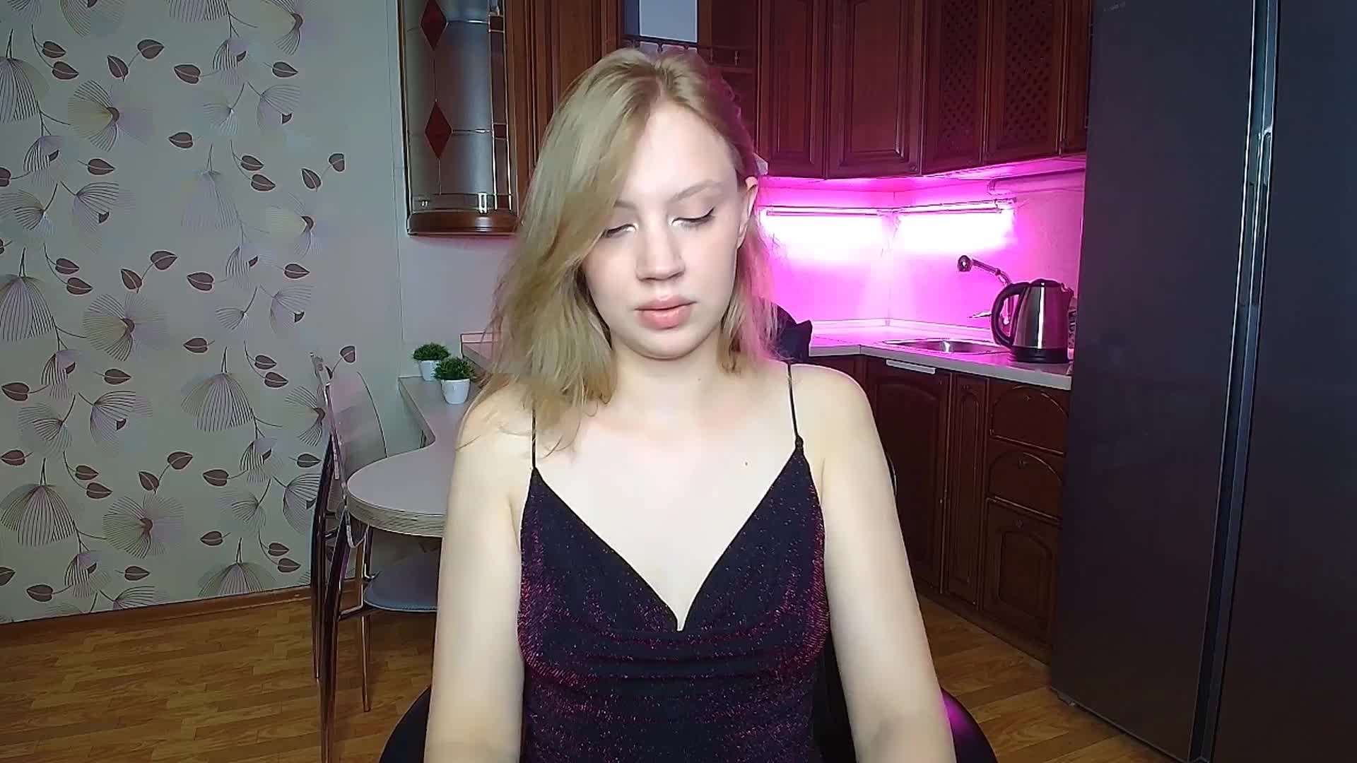 Nadins Live Sex August 21, 2025