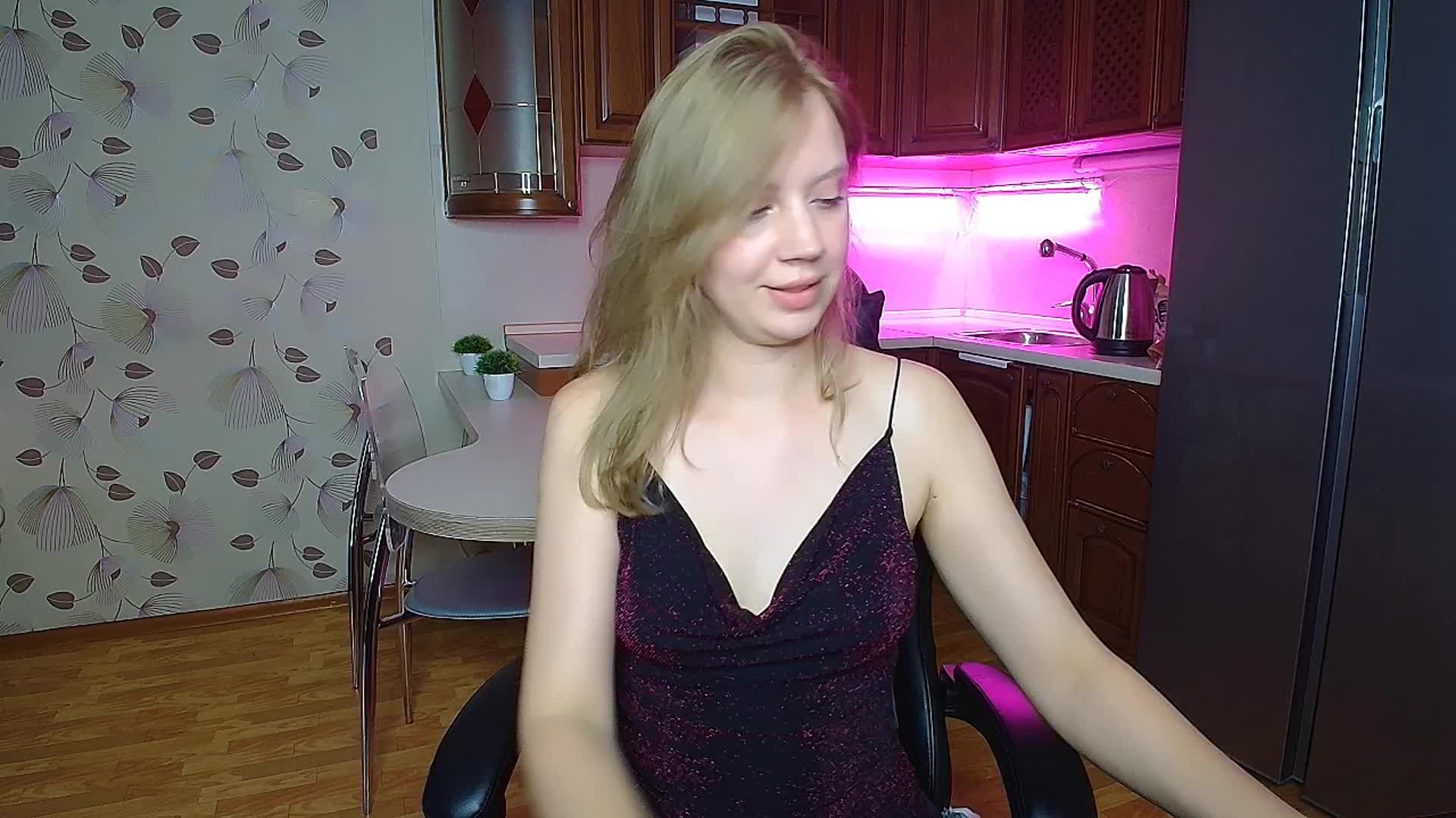 Nadins Live Sex August 21, 2025
