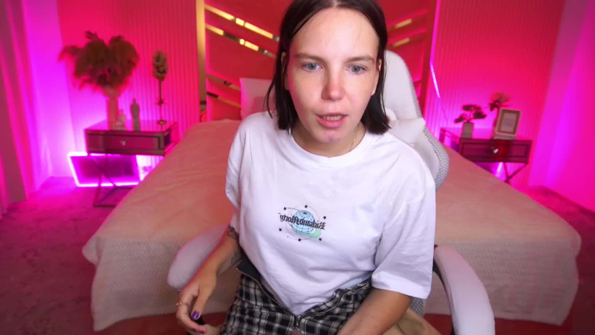 SpicyyDoll Live Sex August 22, 2025