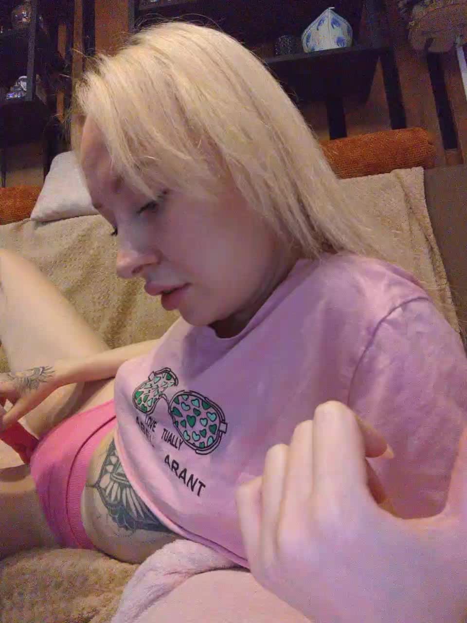 Bobby-MiMi Live Sex August 22, 2025