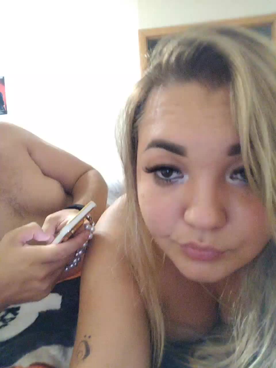 -B-a-D-G-1-r-L Live Sex August 22, 2025