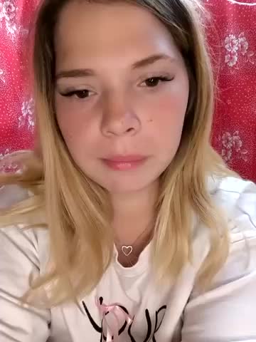 Zuli_Kiska Live Sex August 22, 2025