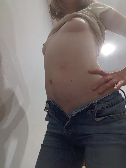 Lena-33 Live Sex August 22, 2025