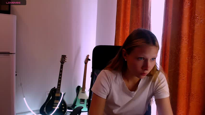 meek_cutie Live Sex August 22, 2025