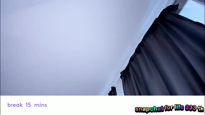 vivian_qwerty Live Sex August 22, 2025