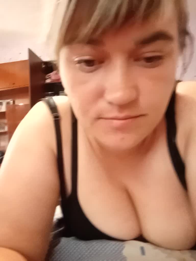 HollyLaBerry Live Sex August 22, 2025