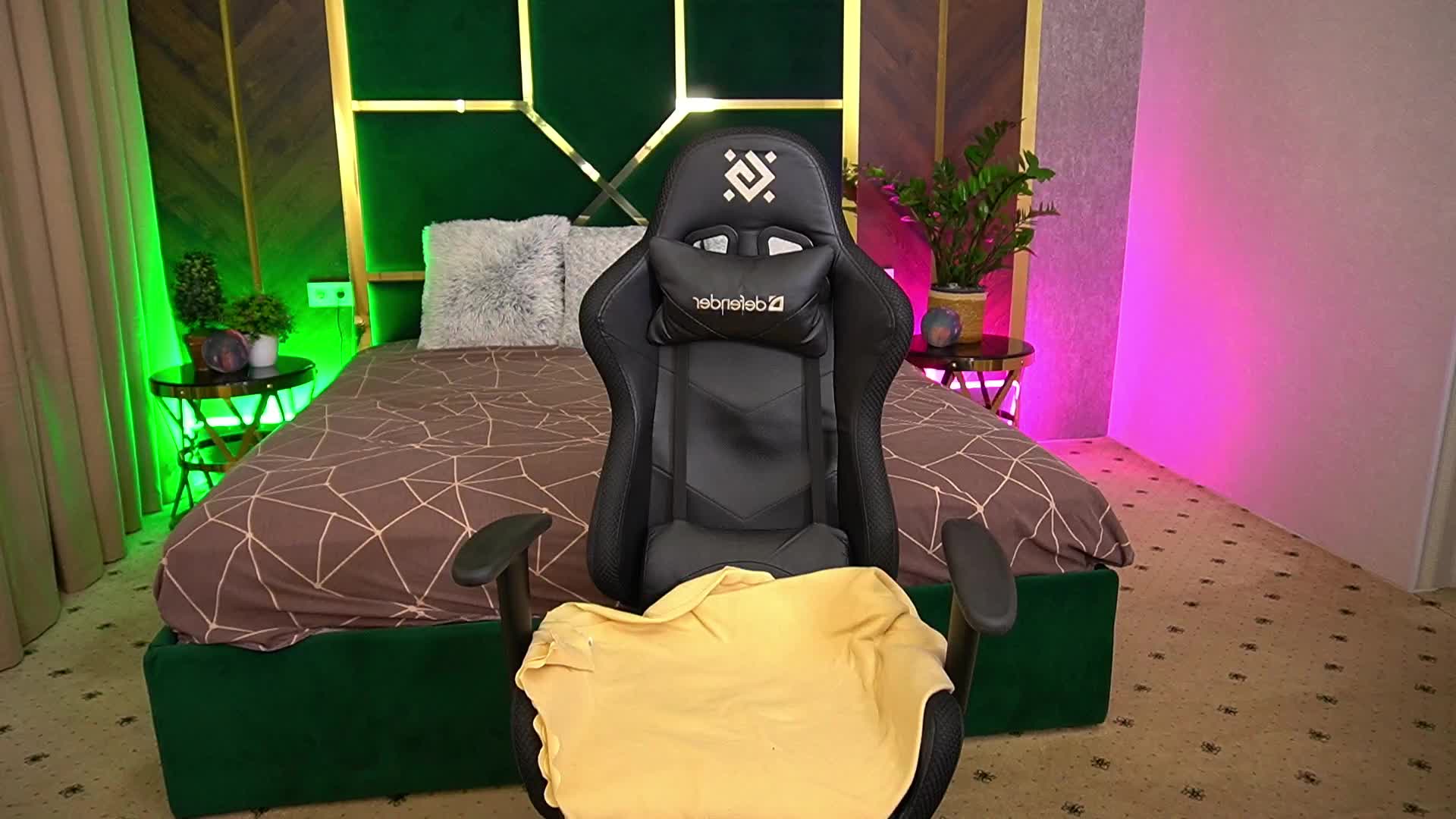 SpicyyDoll Live Sex August 23, 2025