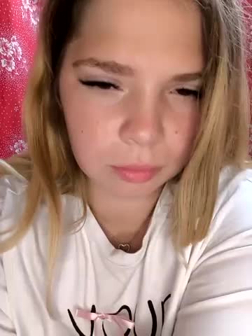 Zuli_Kiska Live Sex August 24, 2025