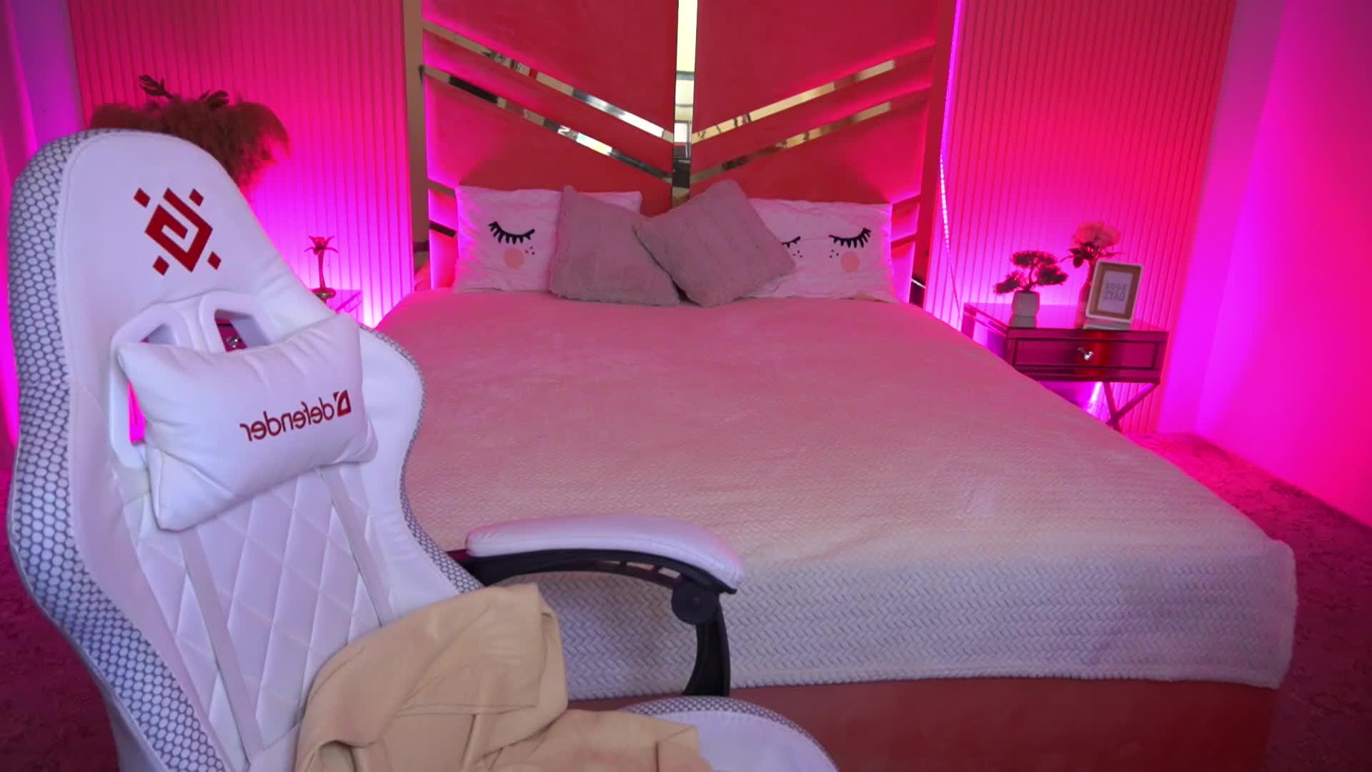 SpicyyDoll Live Sex August 25, 2025