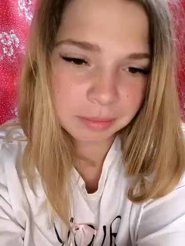 Zuli_Kiska Live Sex August 25, 2025