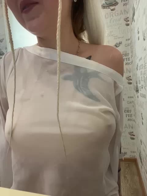 Alena121 Live Sex August 27, 2025