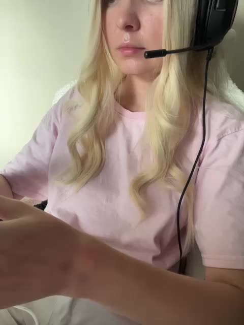 LanaDL18 Live Sex August 27, 2025