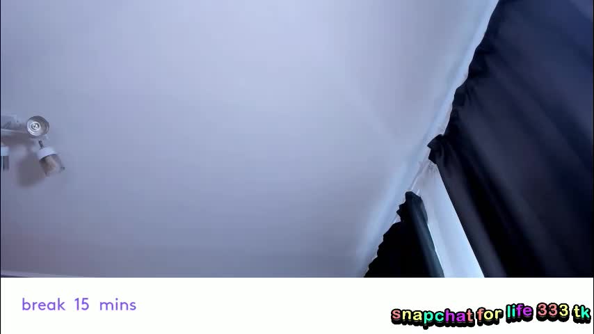 vivian_qwerty Live Sex August 27, 2025