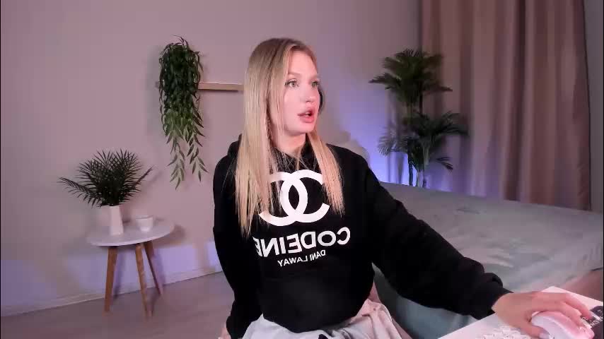 viollet_vi Live Sex August 29, 2025
