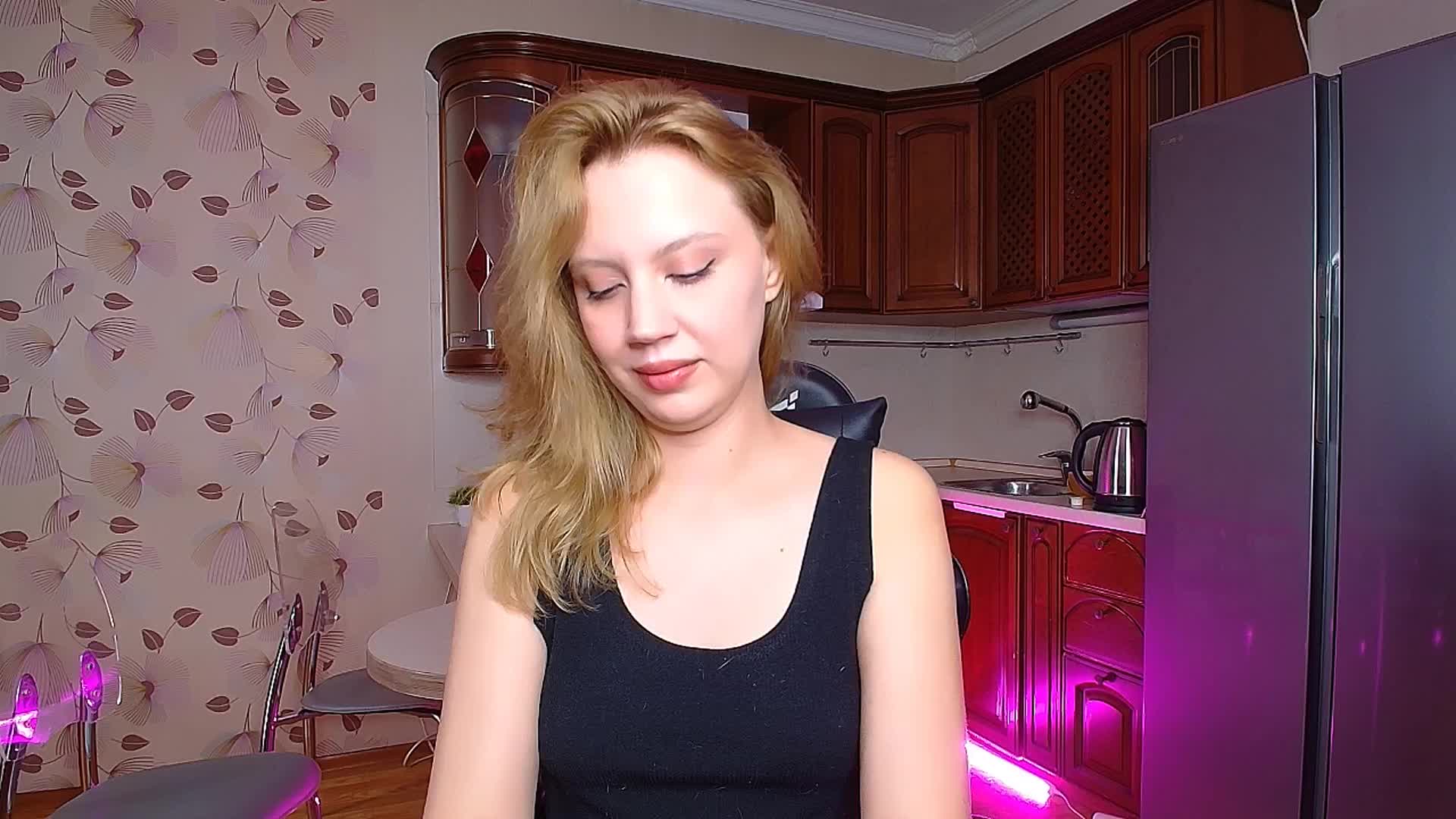 Nadins Live Sex August 31, 2025