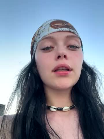 Emilia0_0_7 Live Sex September 4, 2025