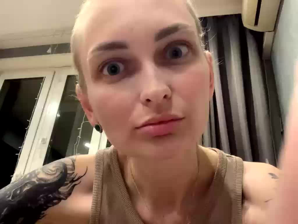 EVABLUE Live Sex September 4, 2025