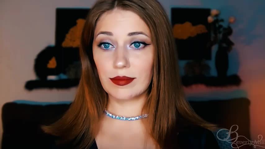 MissBeverlyMills Live Sex September 8, 2025