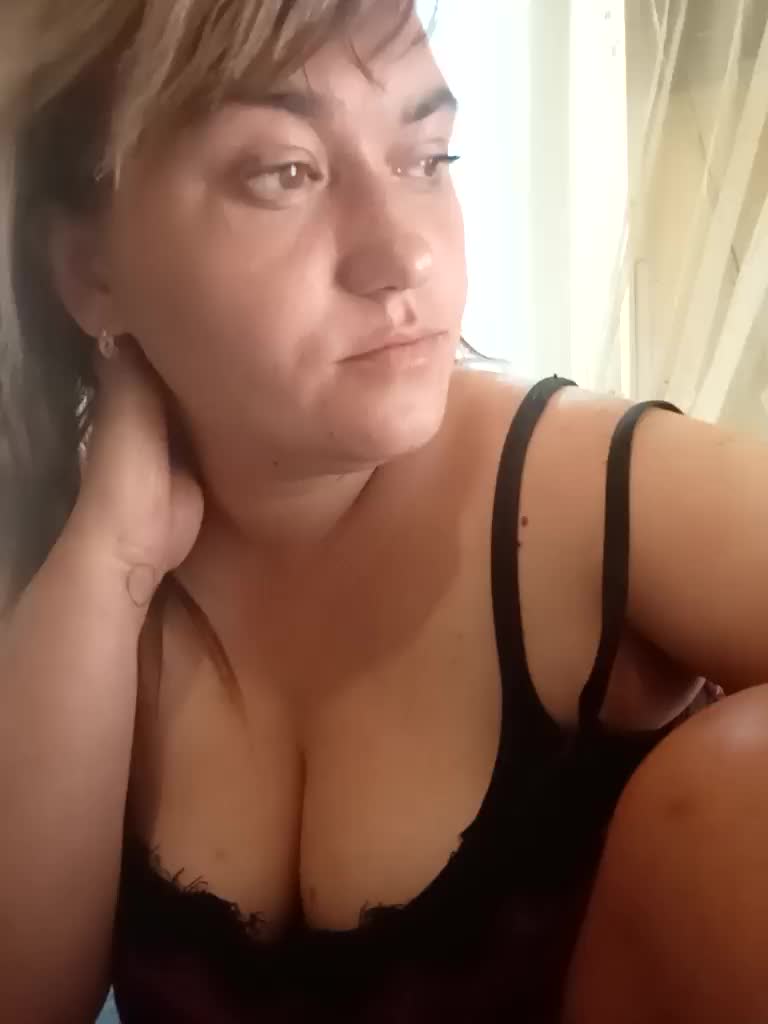 HollyLaBerry Live Sex September 8, 2025