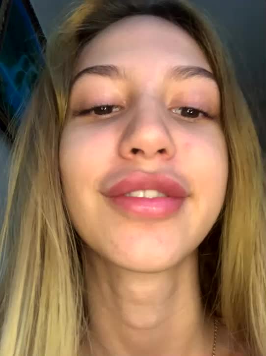 Malvinka2229 Live Sex September 8, 2025