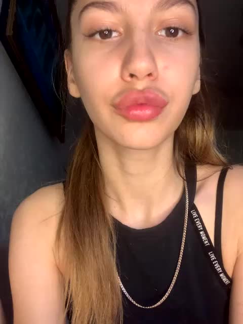 Malvinka2229 Live Sex September 9, 2025