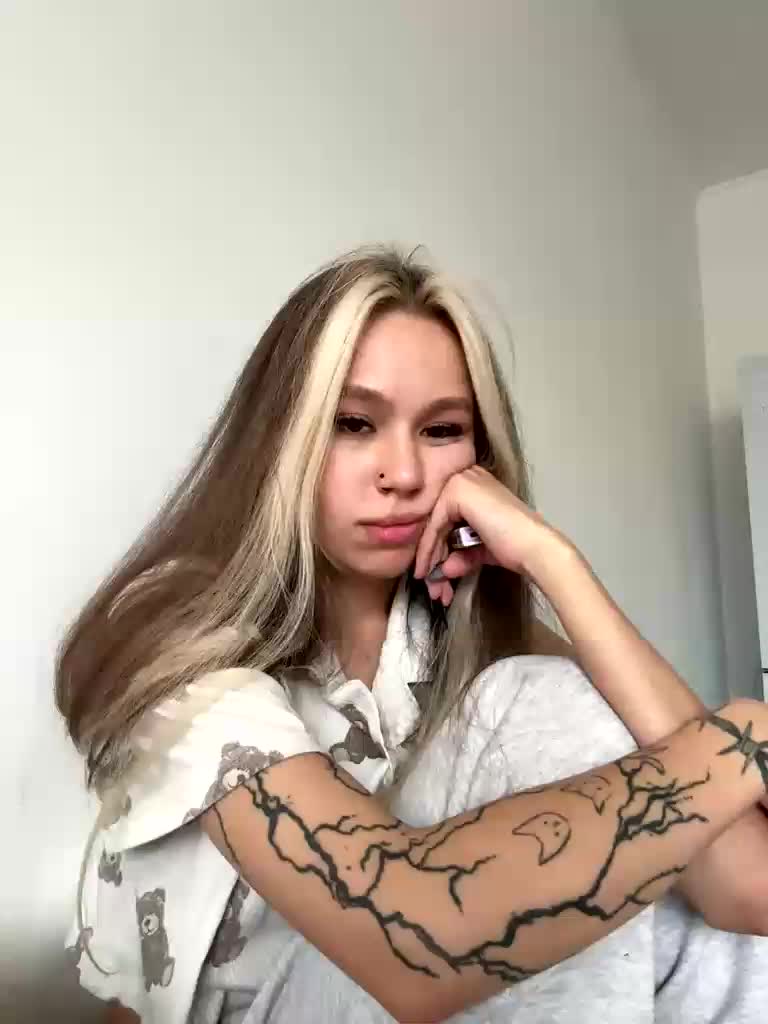 askorbinkiii Live Sex September 12, 2025