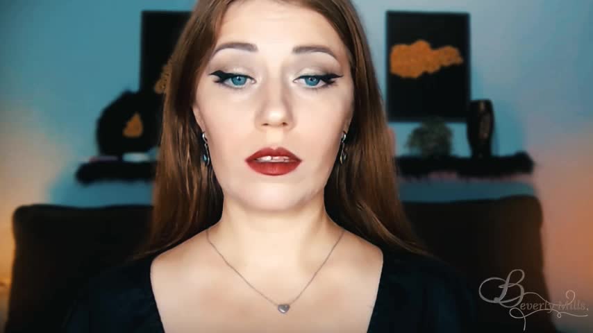 MissBeverlyMills Live Sex September 15, 2025