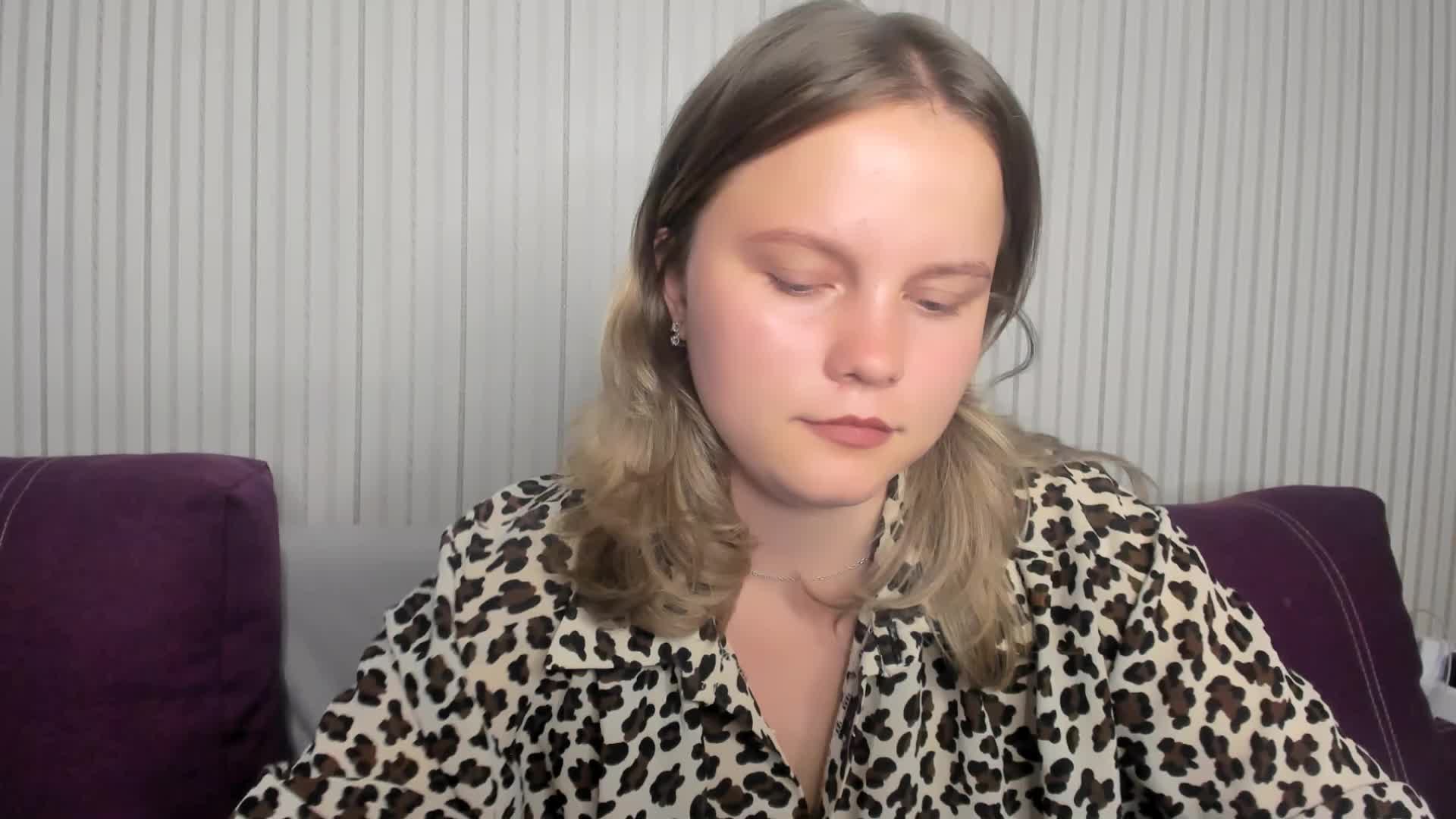 WebSamkaa Live Sex September 17, 2025