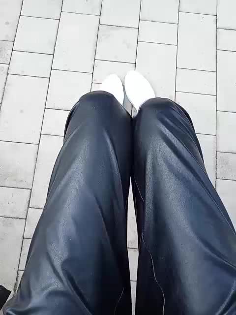 klubnichkka Live Sex September 18, 2025