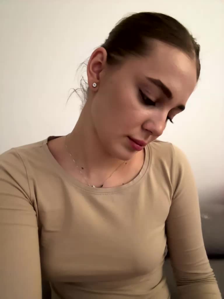 Alisa3 Live Sex September 18, 2025