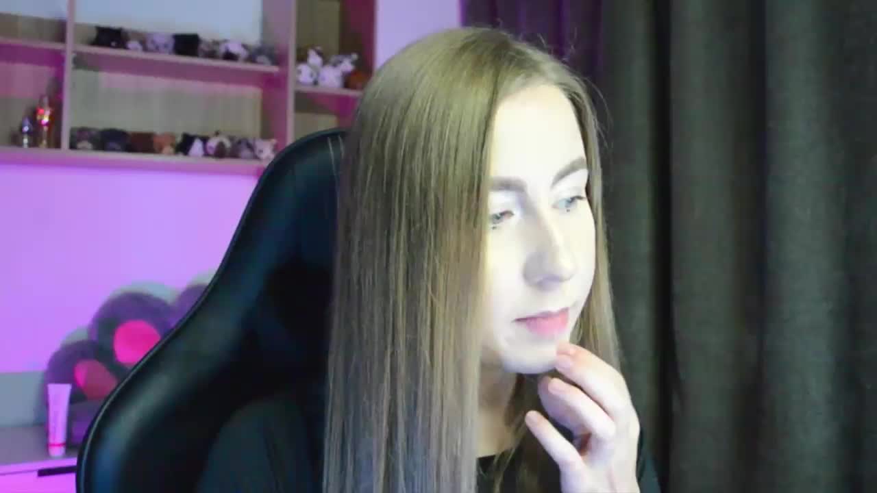 -Rii- Live Sex September 18, 2025