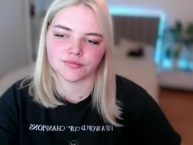 Lindablossom Live Sex September 18, 2025