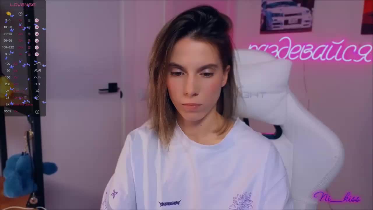 ni_kiss Live Sex September 19, 2025