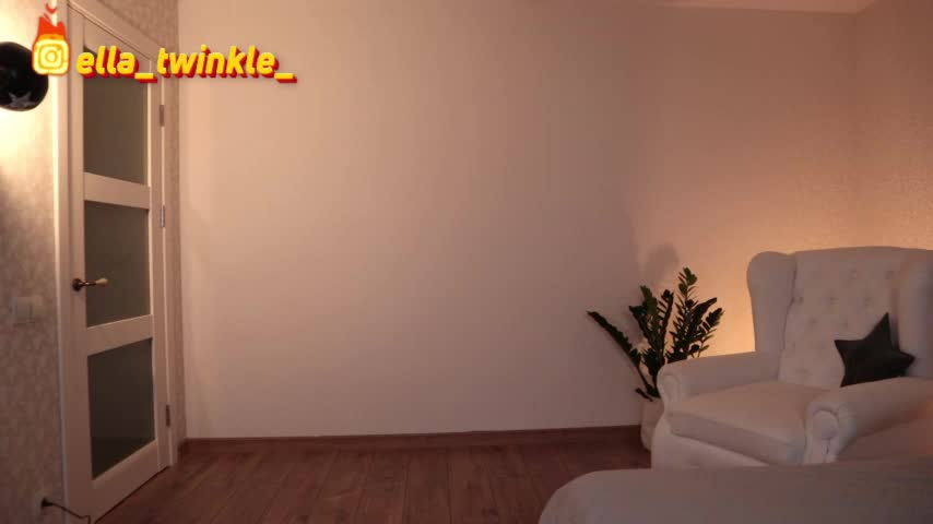 ella_twinkl Live Sex September 21, 2025