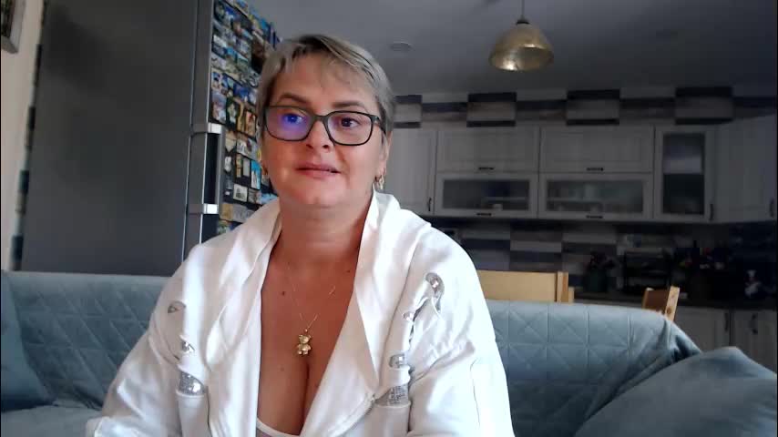 whitesilvery Live Sex September 23, 2025