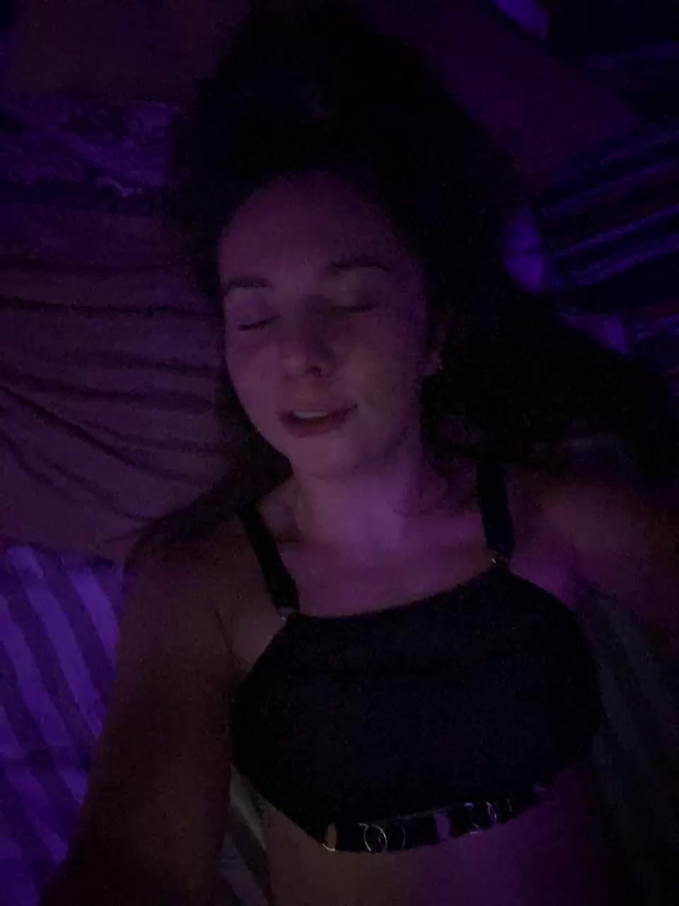 HelgaLeo Live Sex September 22, 2025