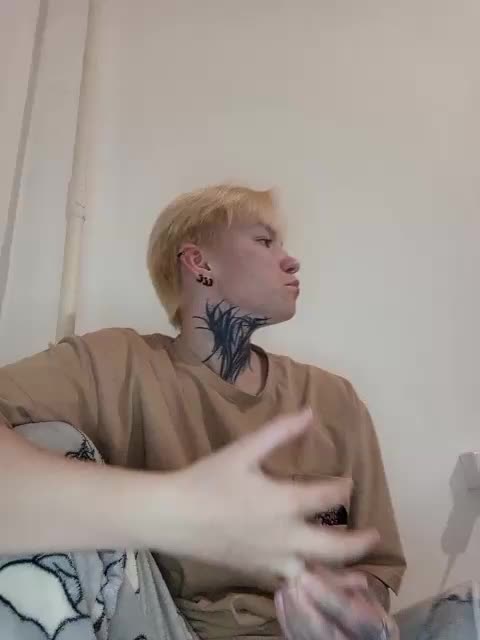 Zhenyya- Live Sex September 24, 2025