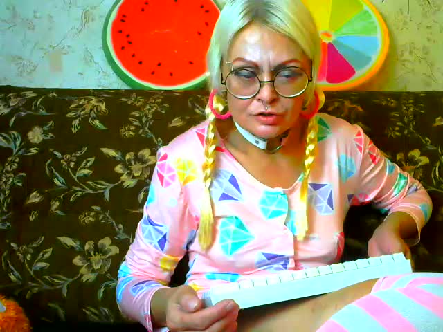 GardenerofIllusions Live Sex September 24, 2025