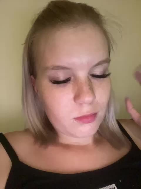 Amelia2004 Live Sex September 24, 2025