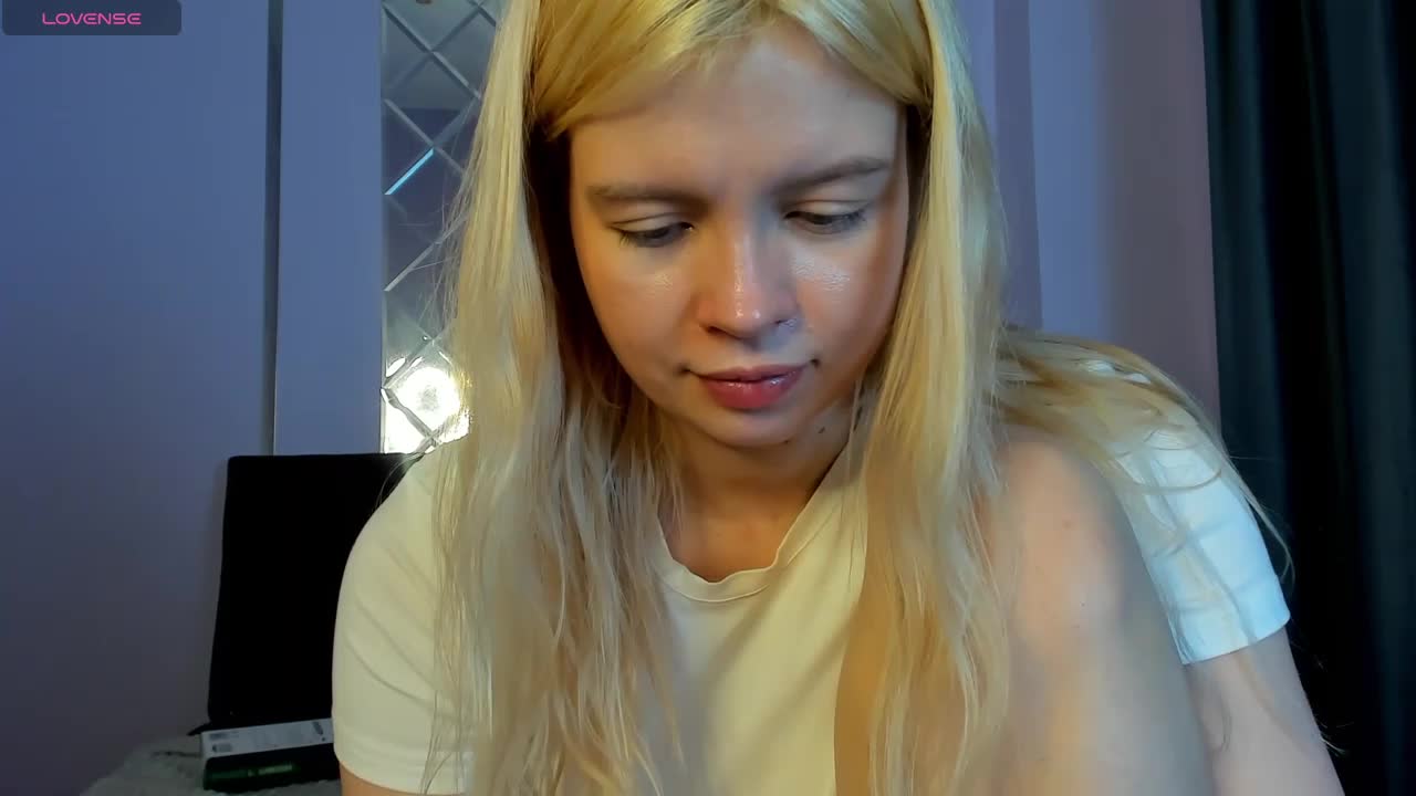 AlisaGoldie Live Sex September 28, 2025