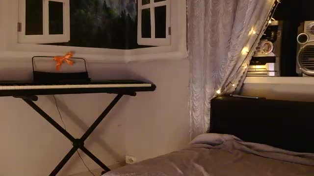 Elly_Silence Live Sex September 29, 2025