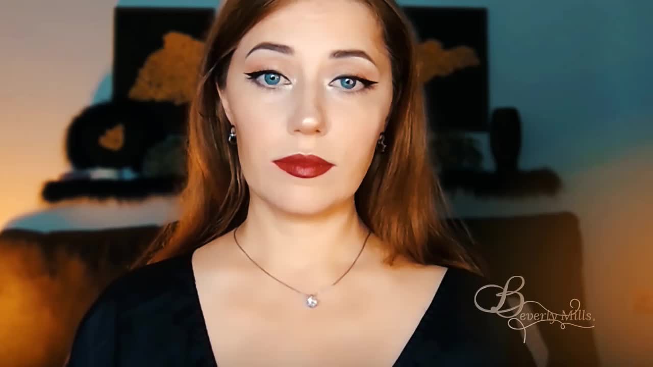 MissBeverlyMills Live Sex September 29, 2025