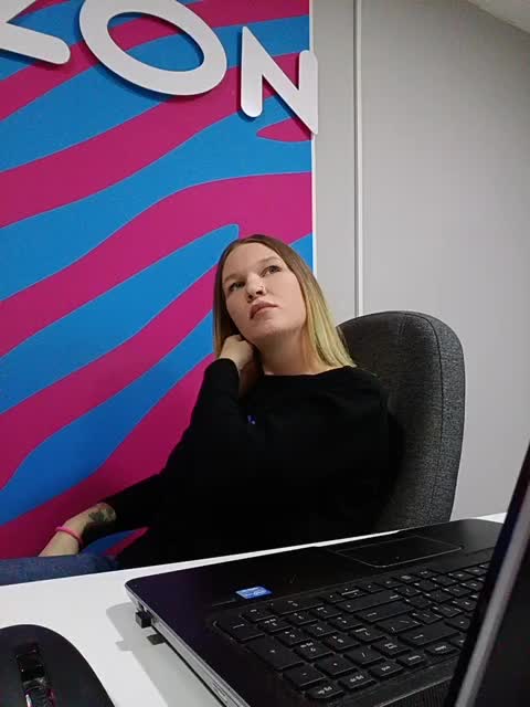 Olivia5551 Live Sex October 2, 2025