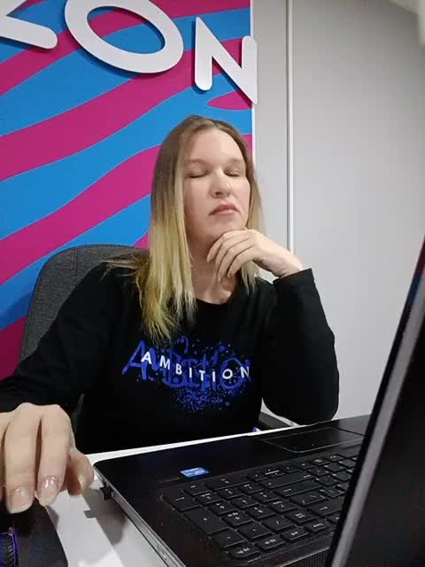 Olivia5551 Live Sex October 3, 2025